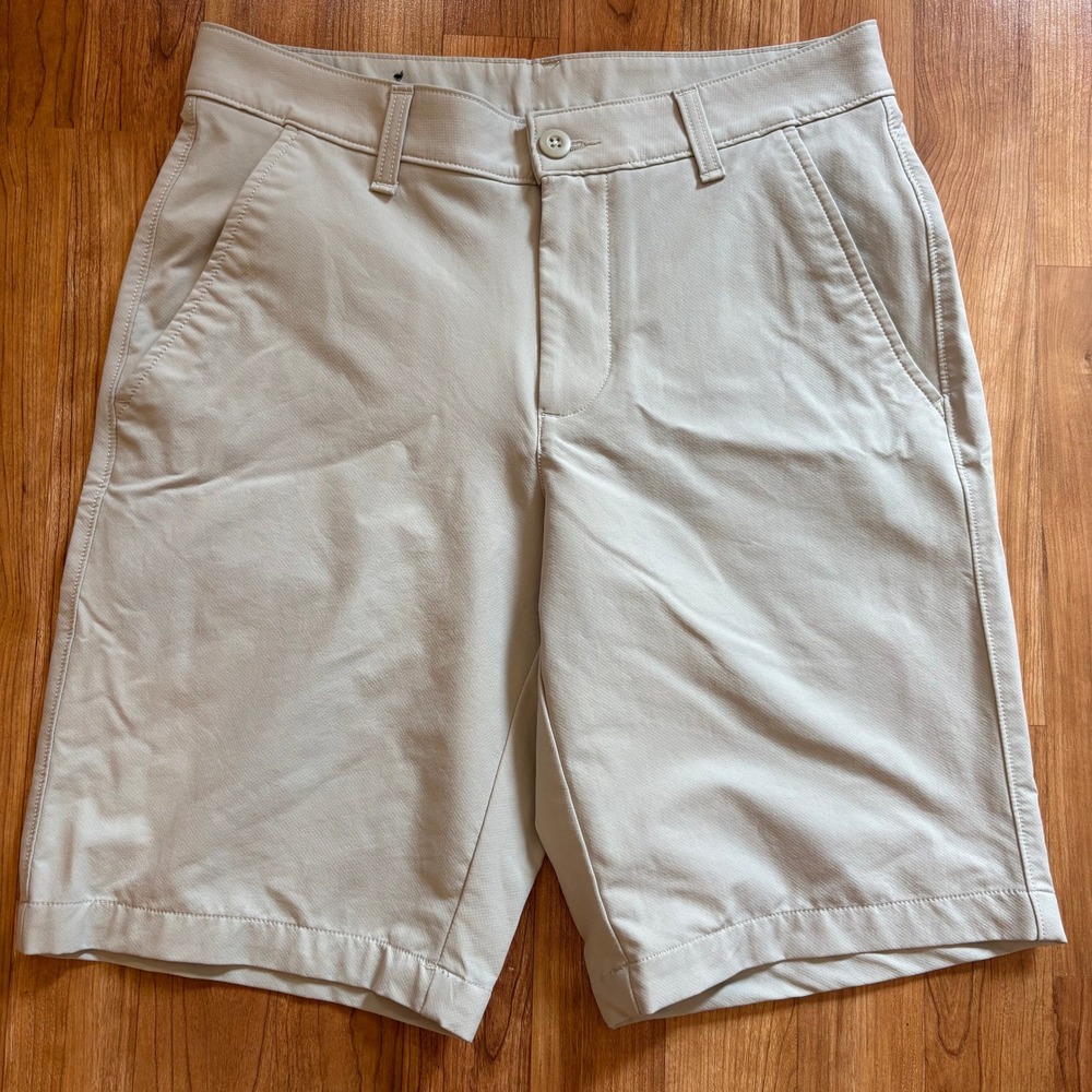 Under Armour Mens Tan Khaki Performance Golf Shorts Size 30 Flat Front Stretch